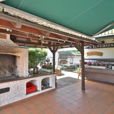 Restaurant Freihof מלון אוברהרמרסבאך