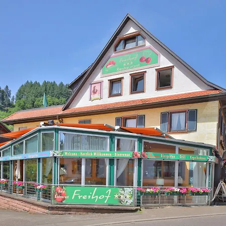 Restaurant Freihof فندق