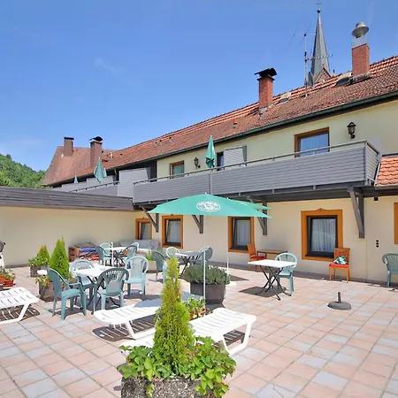 Restaurant Freihof فندق 3*